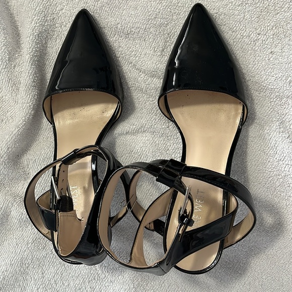 Nine West, Black Patent Leather, 7.5 size - Picture 4 of 4